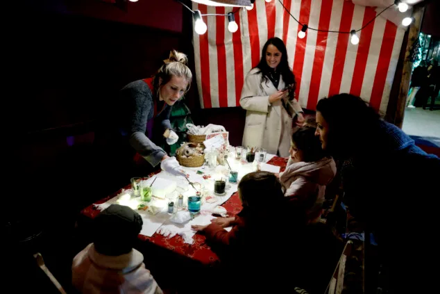 El Mercat de Nadal de Dénia arranca con novedades, pero aún hay detalles sin terminar 22 mercat de nadal de denia 2025 28