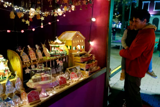 El Mercat de Nadal de Dénia arranca con novedades, pero aún hay detalles sin terminar 27 mercat de nadal de denia 2025 33