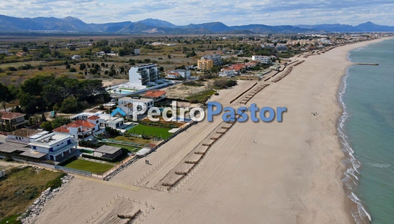 Su Nuevo Hogar en la Costa Blanca Empieza con Pedro Pastor Inmobiliaria