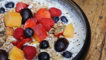 Terraza frente al mar en Basta Lounge Bar Restaurant