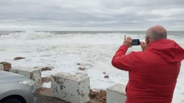 Así sufren el temporal las playas de Dénia 26