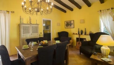 Interiors Amplis i Equipats per a unes Vacances sense Complicacions