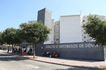 La estación de autobuses eternamente provisional de Dénia