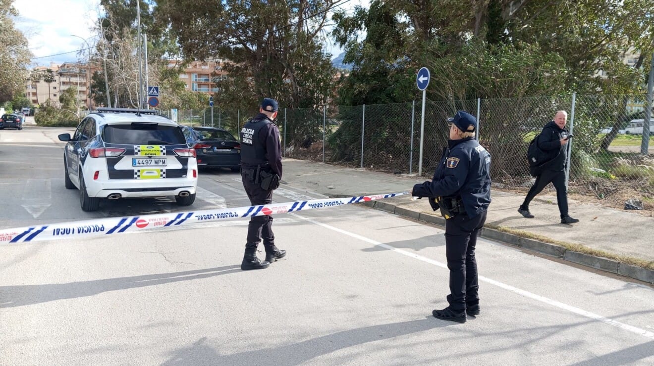 La Policía Local de Dénia cierra una carretera