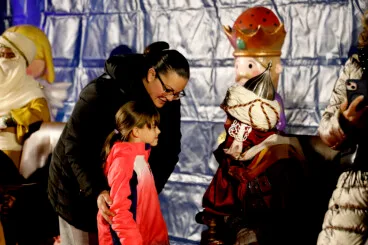 Niños y niñas de Dénia entregan sus cartas a los Carteros Reales de los Reyes Magos de Oriente (20)