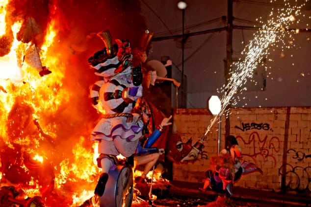 nit de la crema de denia 2025