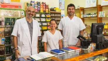 profesionales de centro orenda especialistas en osteopatia y terapias alternativas