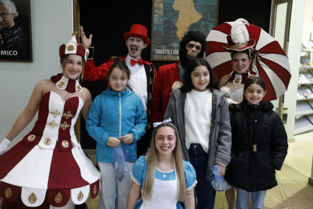 recepcion de los reyes magos en el centro social de denia 21