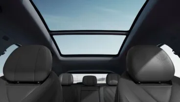 Techo panorámico de cristal del OMODA 9 SHS con apertura eléctrica