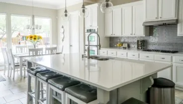 Cocina moderna con distribución eficiente