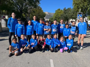 El Club Atletisme Baleària Diànium en la Volta a Peu a Calp