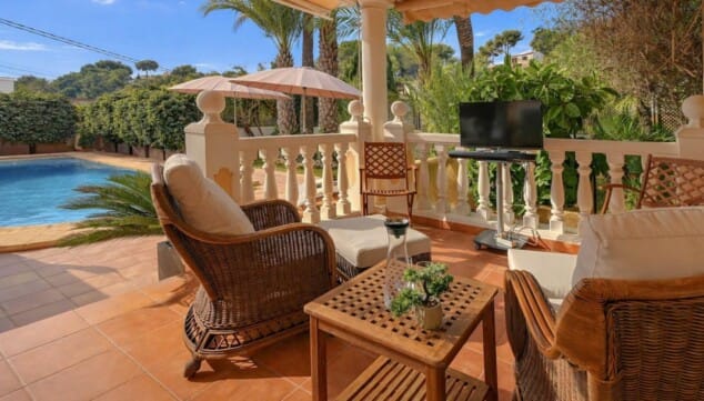 espai de solàrium orientat per aprofitar al màxim el clima mediterrani