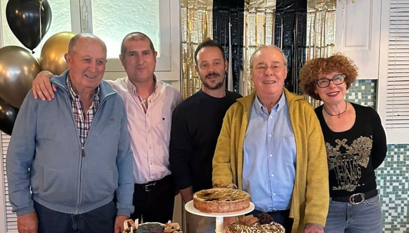 Lino Roselló sigue su ejercicio con las nuevas generaciones