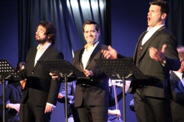 los tenores jesus alvarez jose monfort y pascual andreu interpretan el concierto tres tenores junto a la orquesta de la marina alta en el teatre auditori de beniarbeig