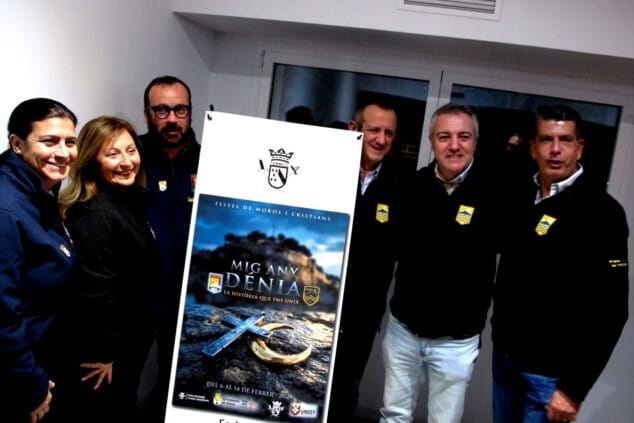 presentacion del programa y el cartel del mig any de moros y cristianos 2026 de denia 3