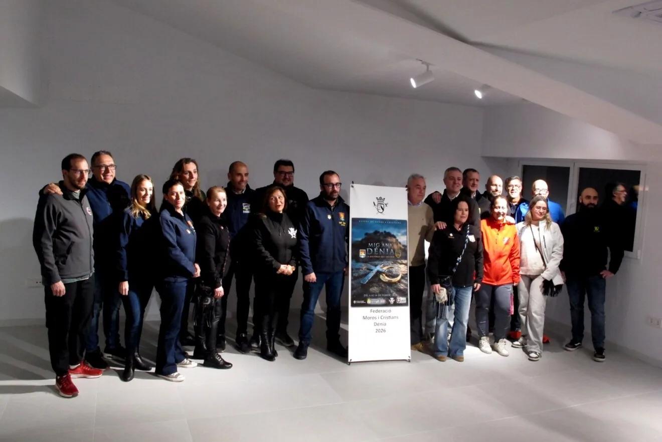 Presentación del programa y el cartel del Mig Any de Moros y Cristianos 2026 de Dénia (5)
