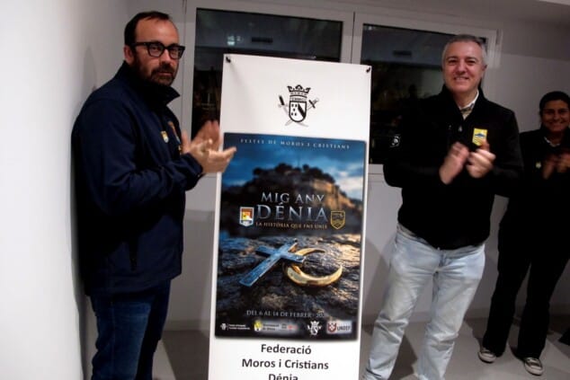 presentacion del programa y el cartel del mig any de moros y cristianos 2026 de denia 9
