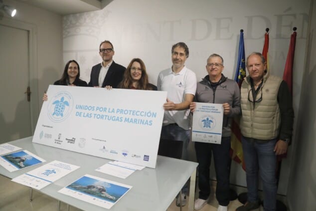 Imagen: Presentación oficial de la Alianza Tortuga en el Ajuntament de Dénia