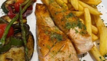 Restaurante La Bahía en Dénia con pescado fresco directo de la lonja