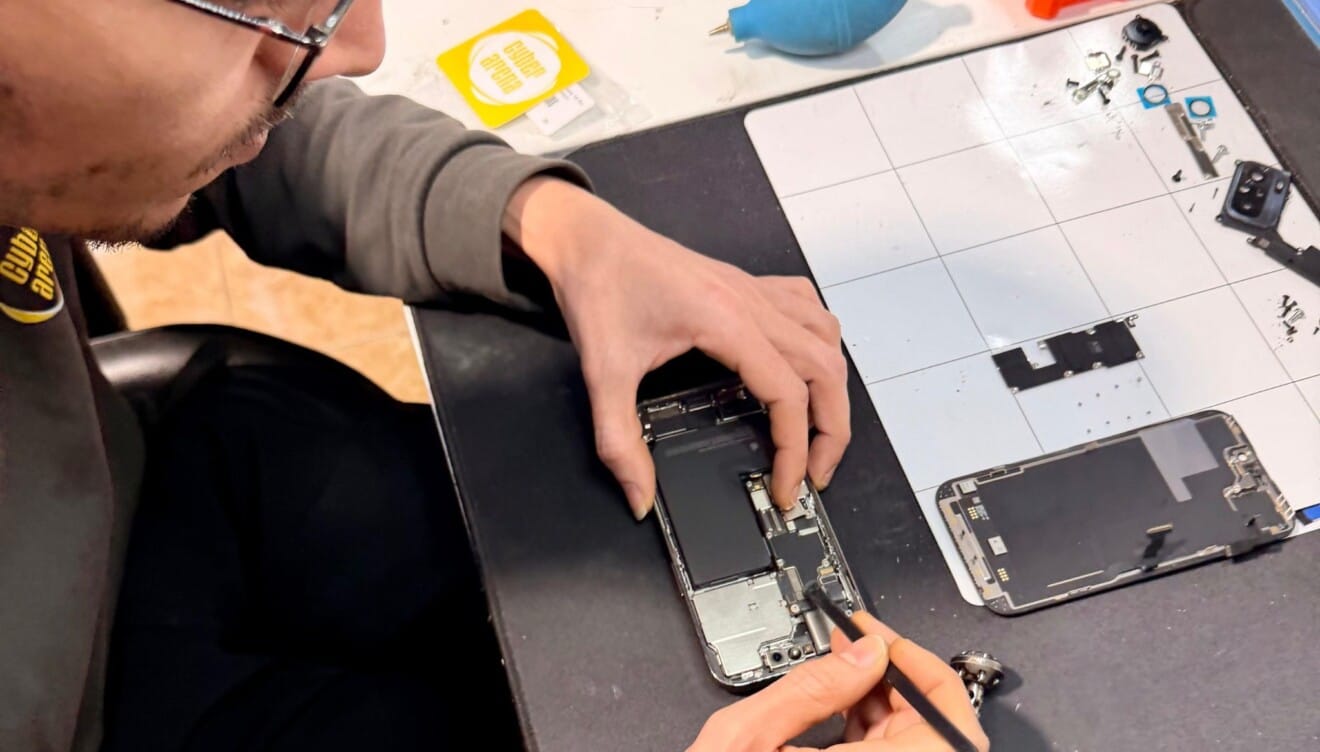 Servicio técnico y reparación de móviles con atención en tienda física