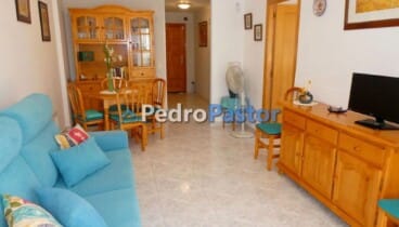 Apartamento luminoso con terraza en Las Marinas Denia