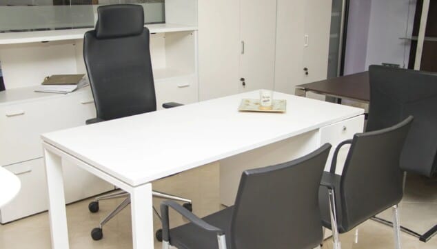 beneficios de la ergonomia en el mobiliario de oficina para prevenir lesiones