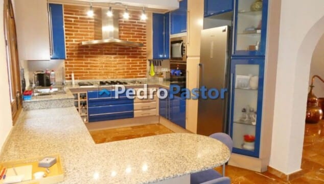 casa de 5 dormitorios perfecta para vivir todo el ano en el montgo