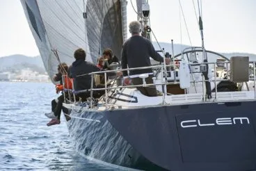 El velero histórico Clem Primero navegando en La Ruta de la Sal