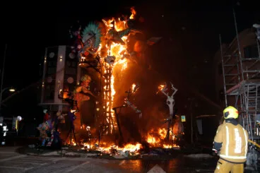 Cremà de la falla Port-Rotes 2026 18