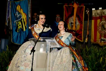 Falleras Mayores de Dénia durante la Crida