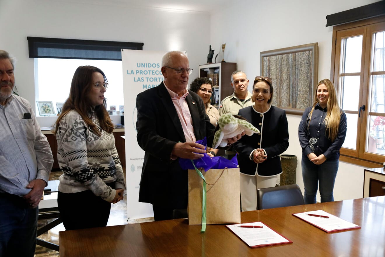 Dénia firma la Alianza Tortuga con Costa Rica 10