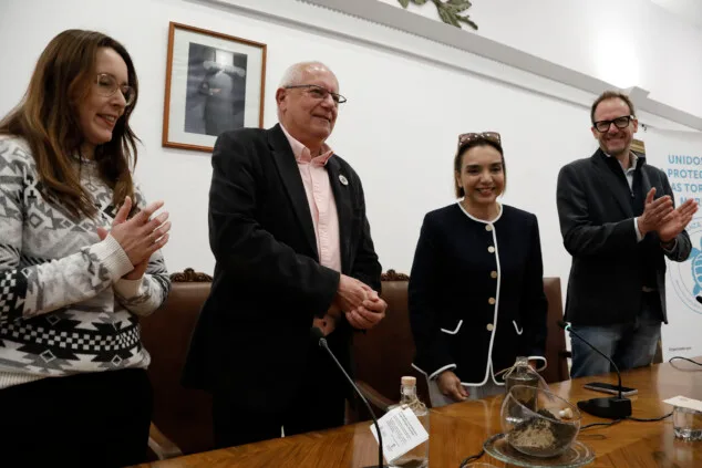 Dénia sella la alianza entre el Mediterráneo y el Caribe para la protección de las tortugas marinas 53 denia firma la alianza tortuga con costa rica 40