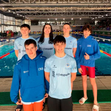 Deportistas del Club Natació Dénia en el autonómico infantil
