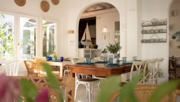 interior acogedor de lhotelet de la racona en denia