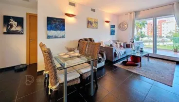 Interior de apartamento moderno en El Verger cerca del mar