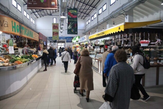 interior del mercat municipal de denia