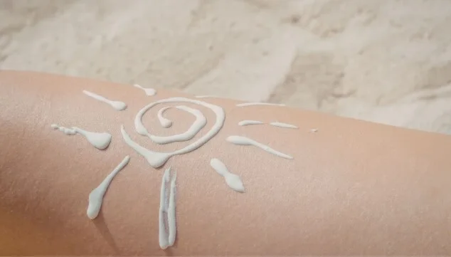 La protection solaire ne se limite pas aux coups de soleil.