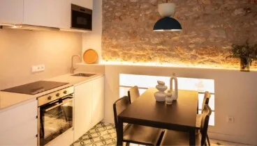 Loft Montgó ideal para parejas con espacio bien distribuido