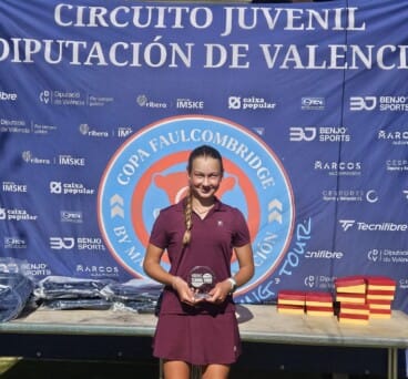 El Club de Tenis Dénia firma buenos resultados en Gandía y arranca con fuerza el campeonato por equipos 30 maria olinyk finalista sub 14 young tenis tour c t gandia e1774280401172