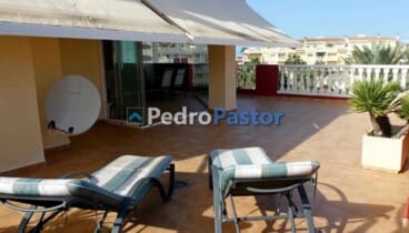 Piso amplio en venta en Las Marinas km 3.5 junto a la playa