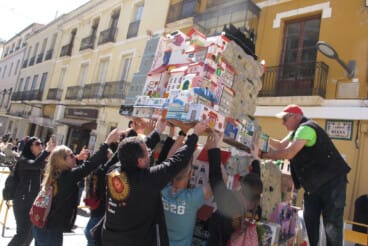 Plantà de las Fallas de Dénia 2026 durante el domingo 17