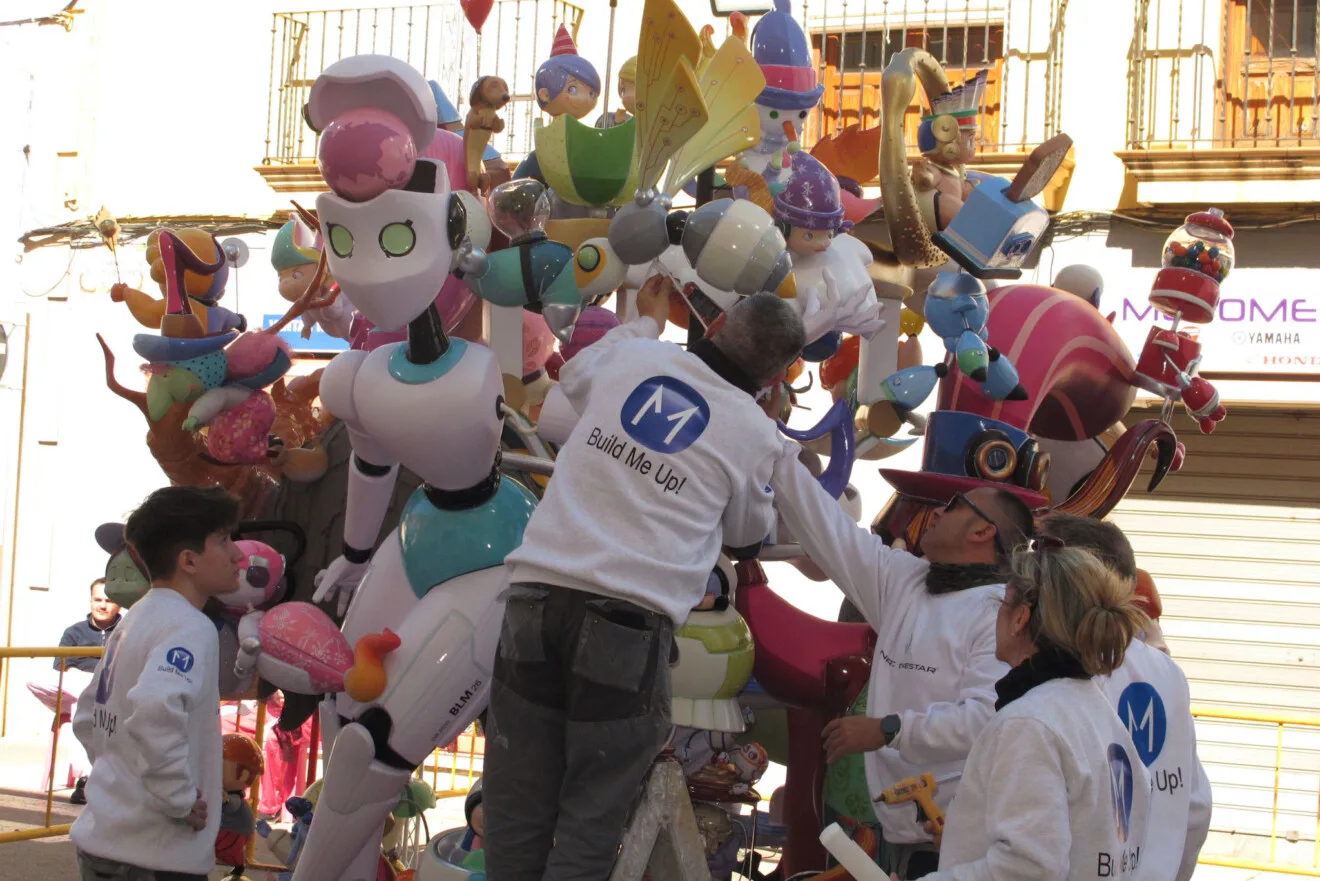 Plantà de las Fallas de Dénia 2026 durante el domingo