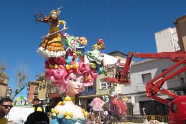 Plantà de las Fallas de Dénia 2026 durante el domingo 4