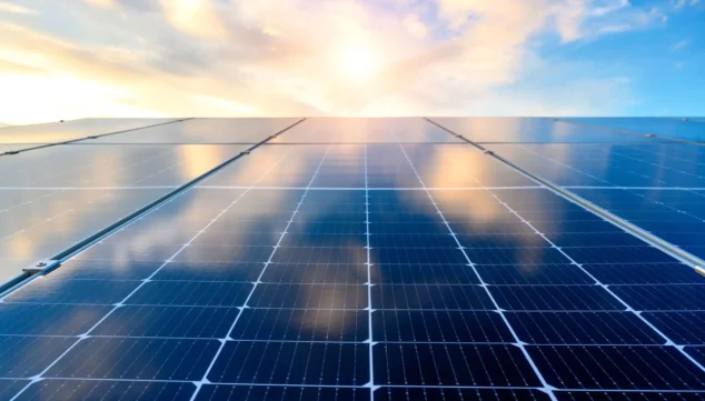 Lösungen für erneuerbare Energien für Privathaushalte und Unternehmen (jpg)