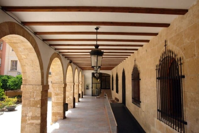 soportales del ayuntamiento de denia