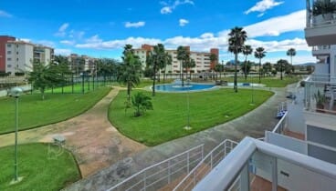 Urbanización con amplias zonas comunes en El Verger cerca del mar