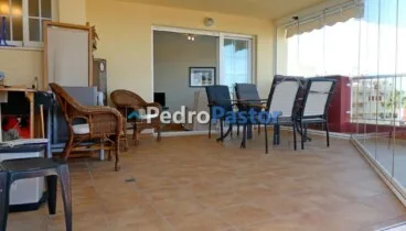 Vivienda de 3 habitaciones con salón amplio en Dénia