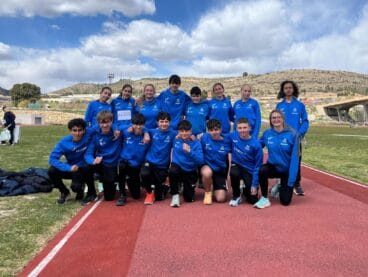Grupo de atletas del C.A. Baleària Diànium en las competiciones del fin de semana