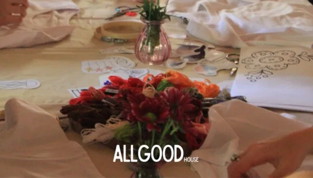 actividades de bienestar en denia con yoga breathwork y creatividad