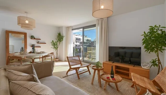 Marina Real III: comodidad moderna junto al puerto de Denia 1 Imagen: Apartamento Marina Real III comodidad y ubicación en Dénia